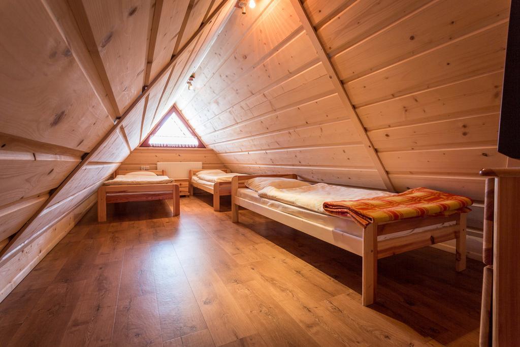 Sykowny Dworek Apartamenty كوشتيليسكا الغرفة الصورة