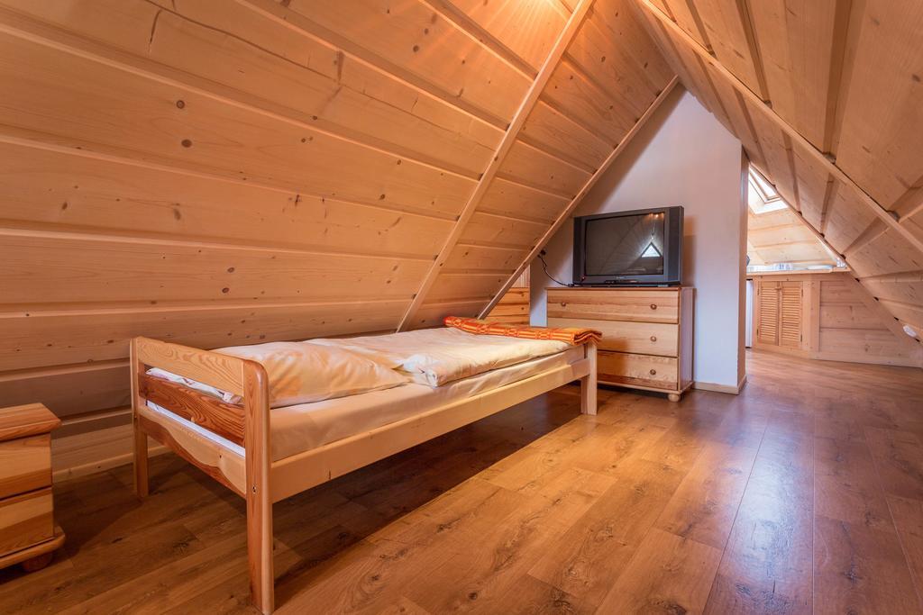 Sykowny Dworek Apartamenty كوشتيليسكا الغرفة الصورة